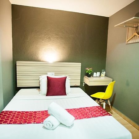 Dj Citi Inn Hotel Kuala Terengganu Kültér fotó